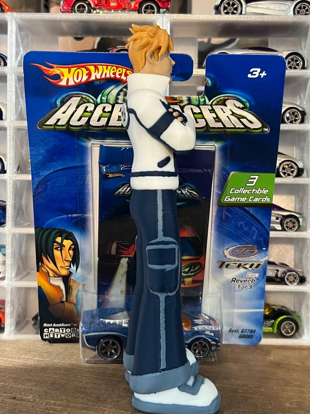 Hot Wheels Acceleracers Vert Wheeler Statue figure
