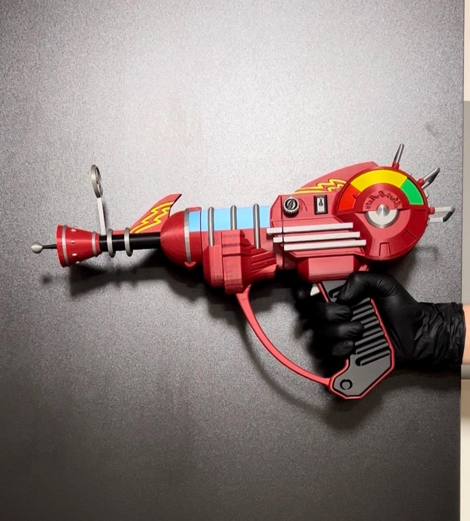 Call Of Duty COD Zombies Life-Size Ray Replica